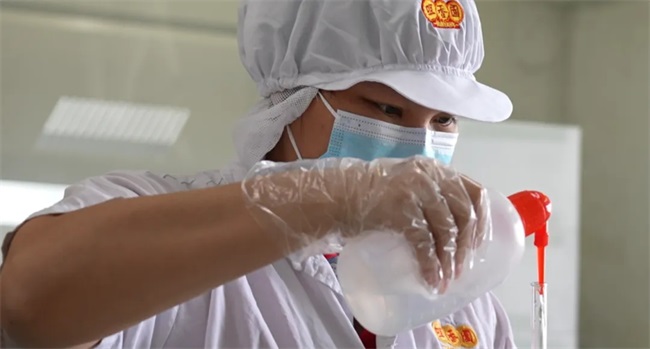 2.webp.jpg 2.webp.jpg